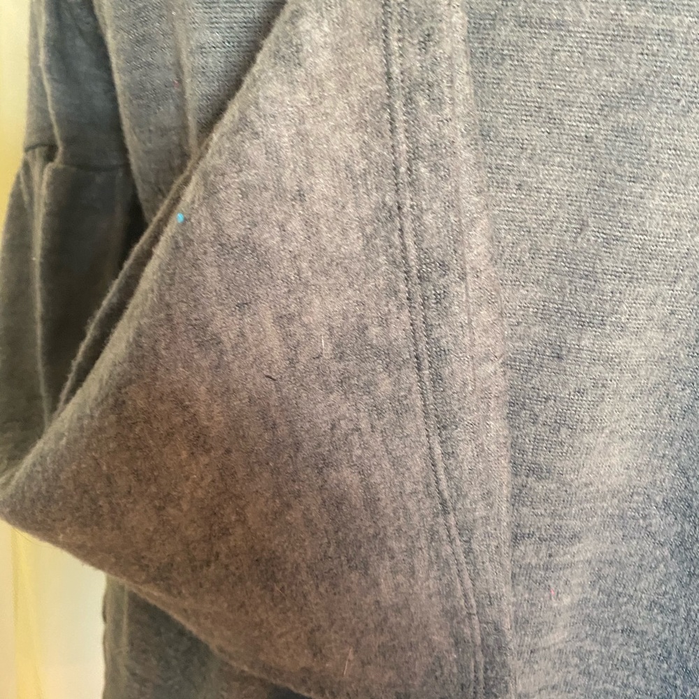 Sweater - Picture 3 of 8
